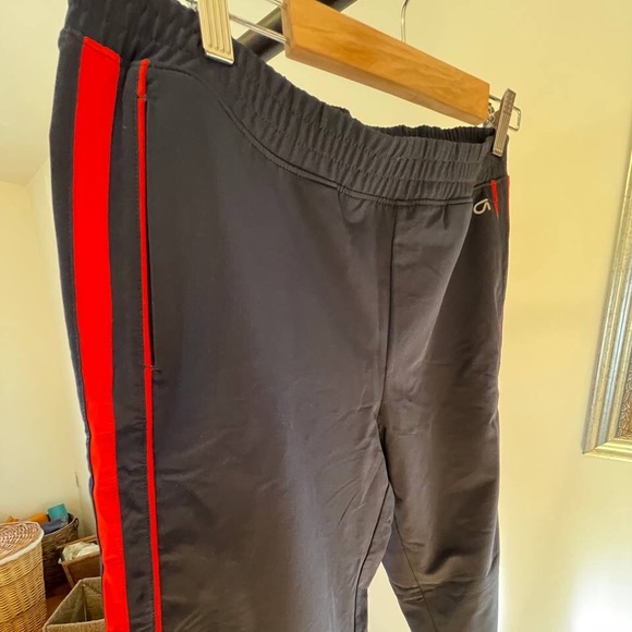 👟 Gap Fit Wide Leg Side Stripes Workout Varsity Trendy Ankle Cropped Pants - Picture 5 of 13